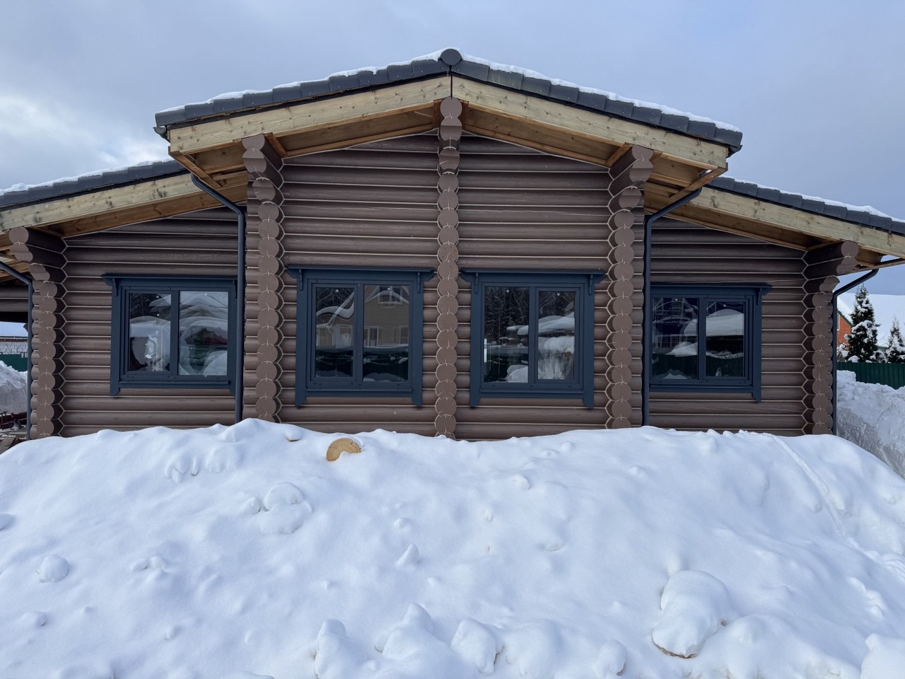 Финские наличники в цвете антрацит